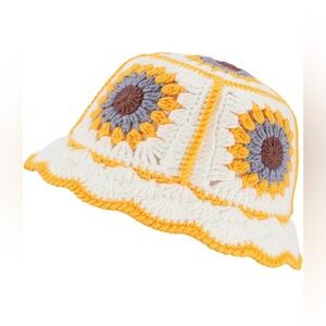 Crochet Bucket Hat, NWOT